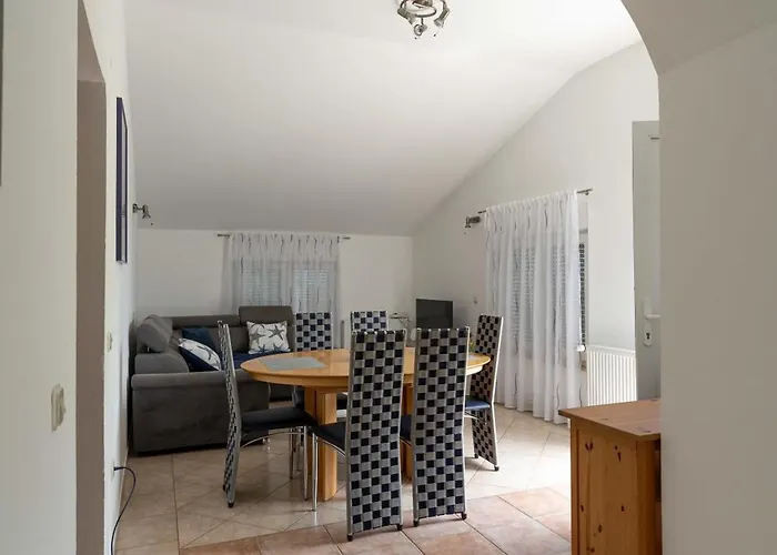 Irina Lejlighed Ližnjan